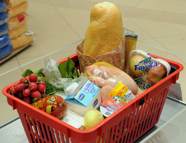 Месечно нам фали 1.300 динара